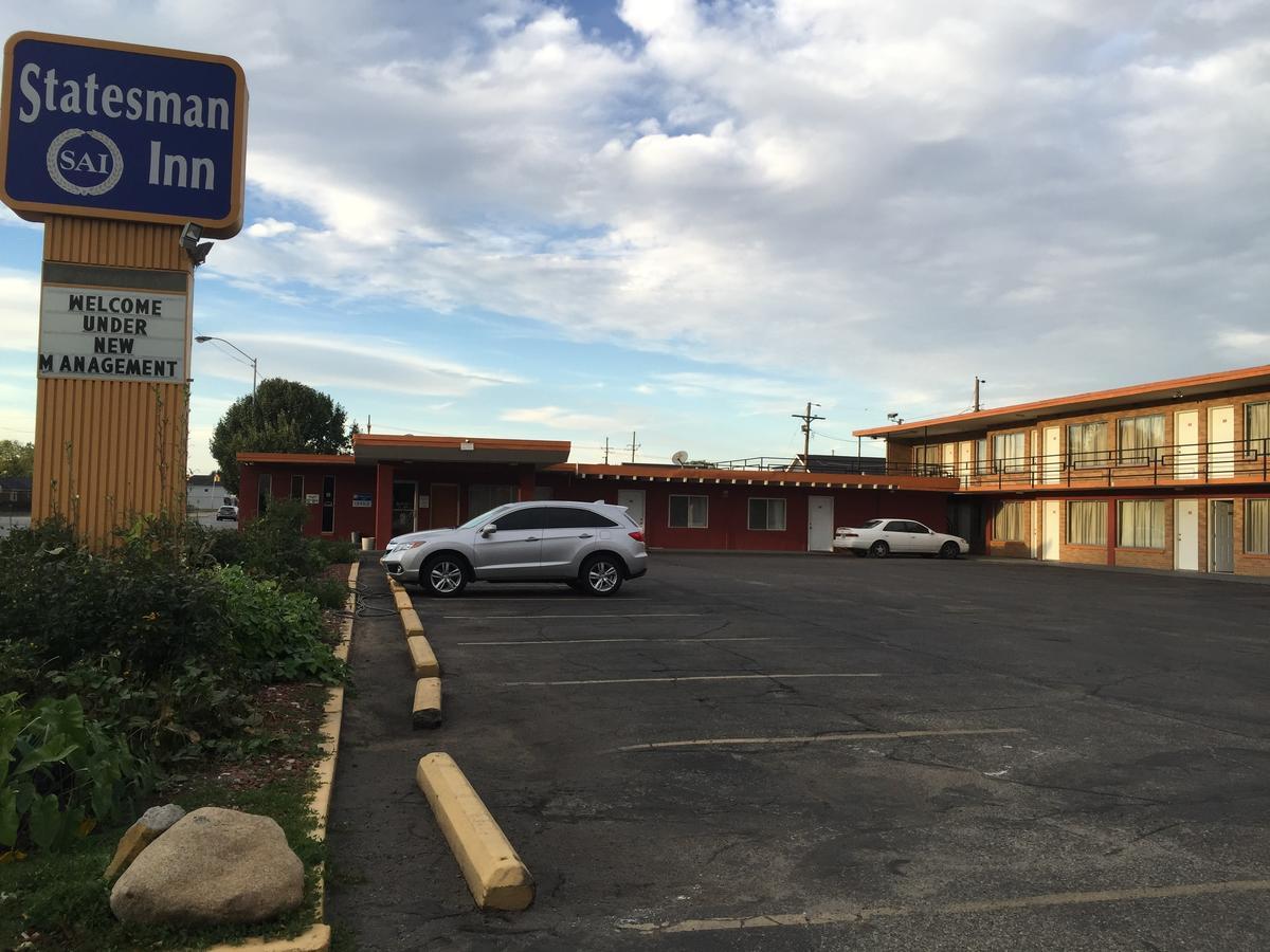 Statesman Inn Terre Haute Exterior foto